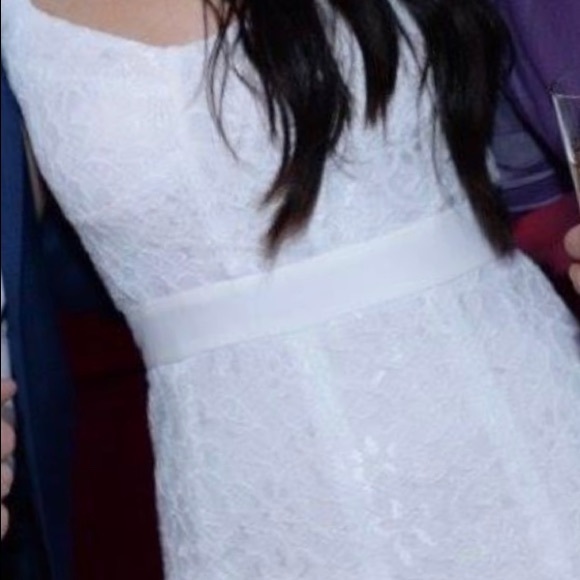 White dress- Worn for wedding - Picture 4 of 12